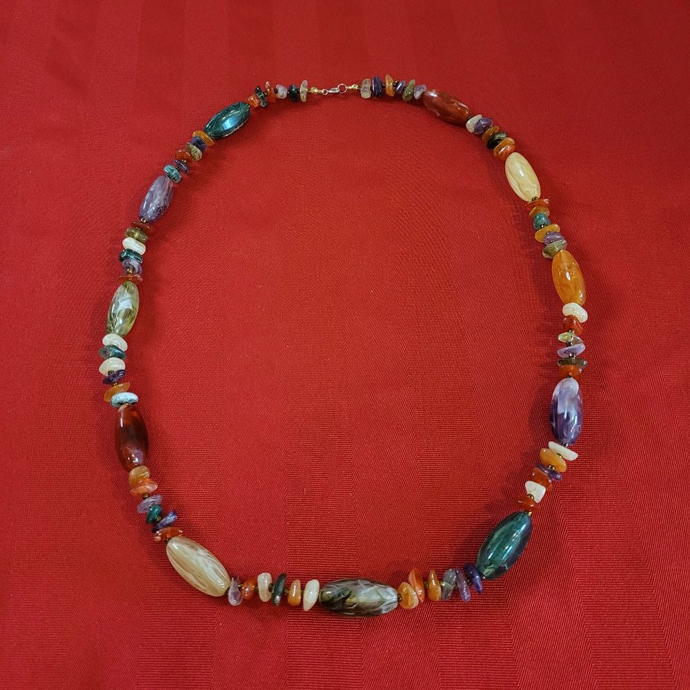 VINTAGE COSTUME JEWELRY NECKLACE!!!